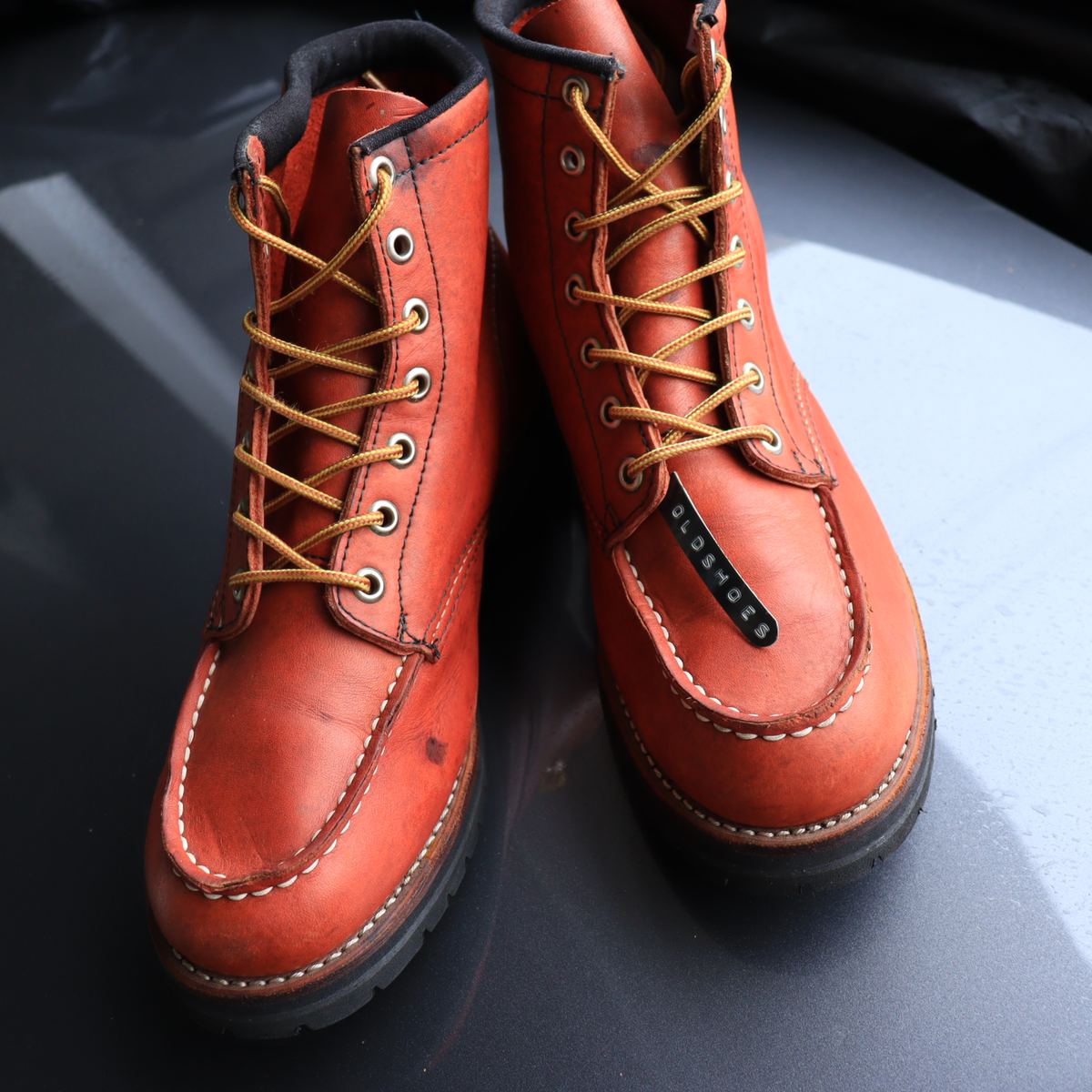 Red boots Moctoe รูปที่ 2